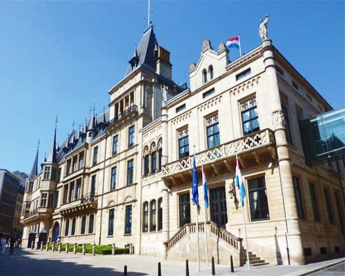 Bellezas de París y Benelux (2027)