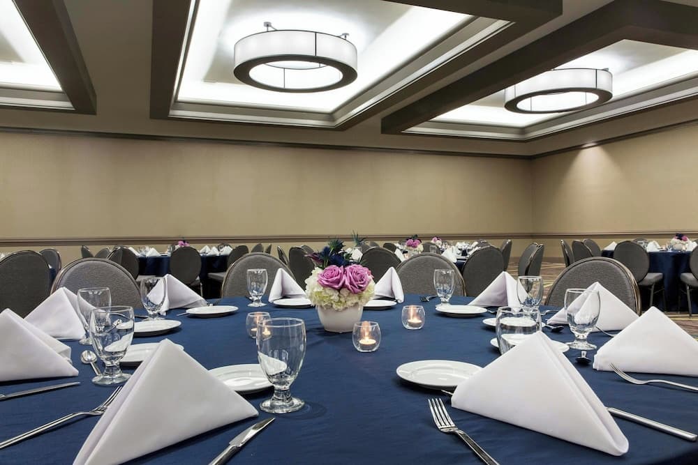 Crowne Plaza Atlanta - Midtown
