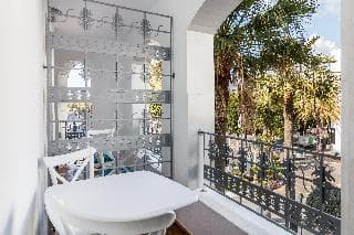 Park Plaza Suites