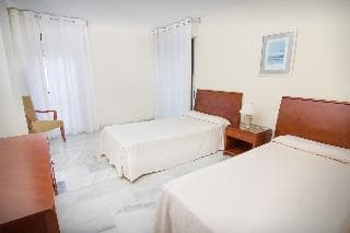 Park Plaza Suites