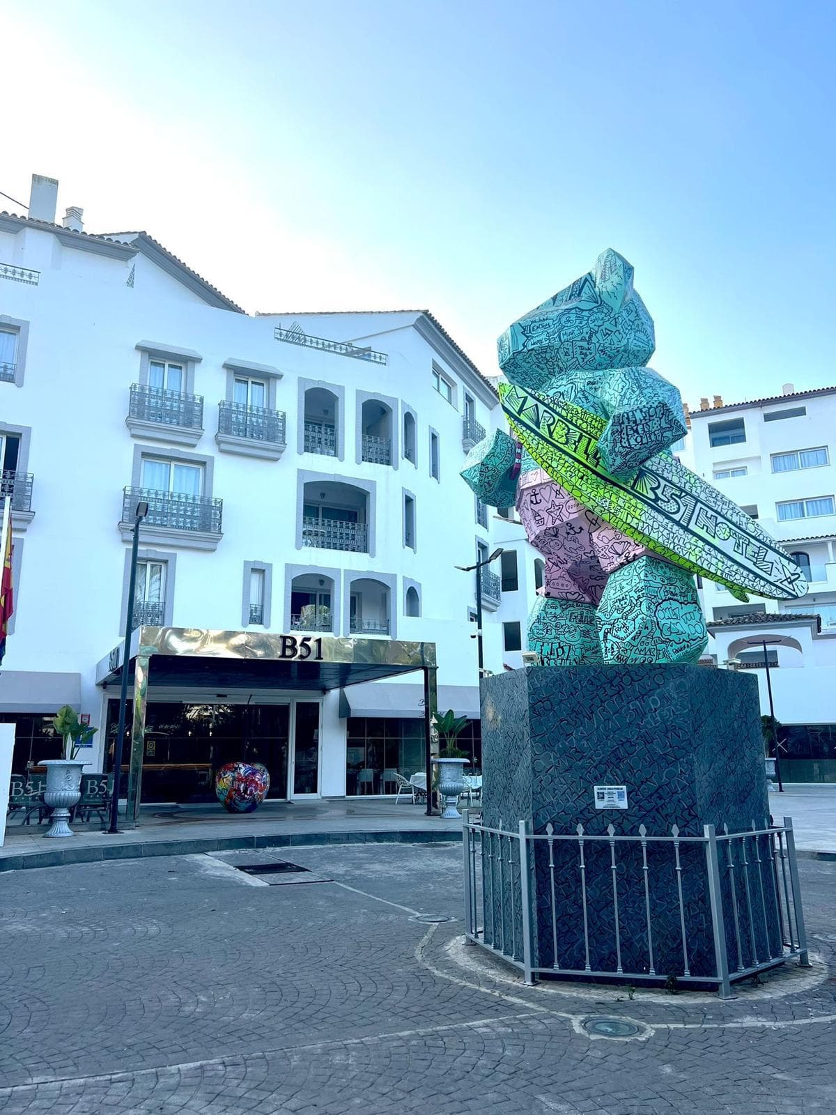 Park Plaza Suites