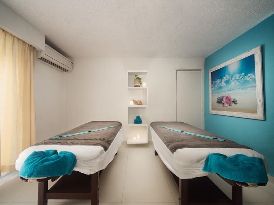 El Cid La Ceiba Beach Hotel