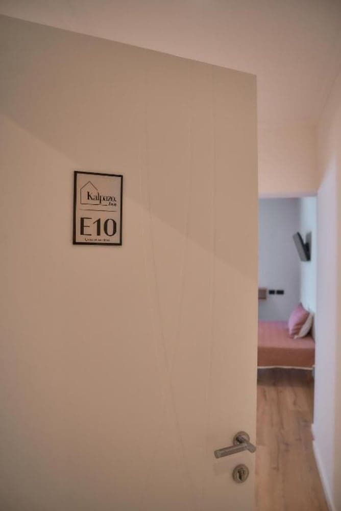 Kalpazo Inn Tirana