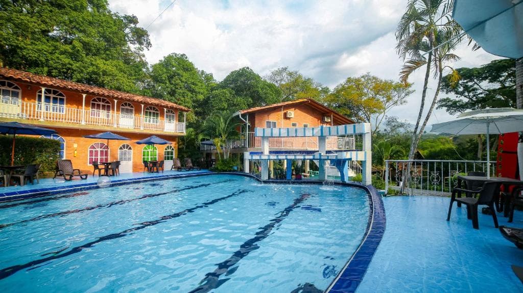 Portón de Occidente by Bernalo Hotels