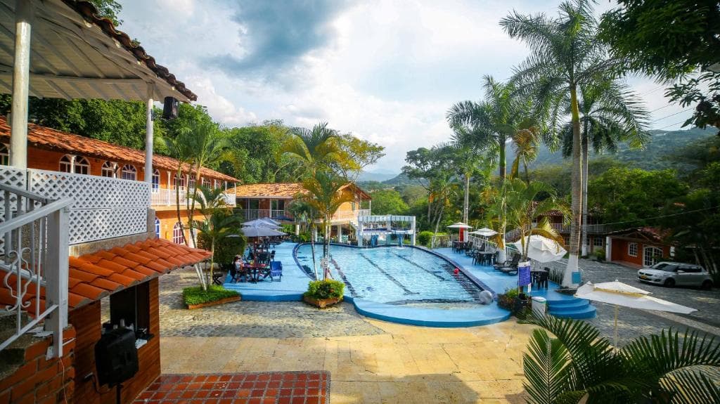 Portón de Occidente by Bernalo Hotels