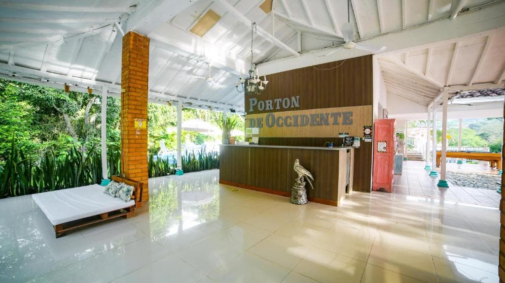 Portón de Occidente by Bernalo Hotels