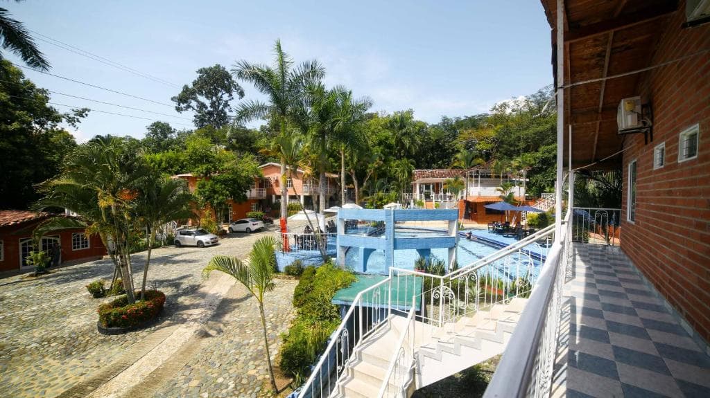 Portón de Occidente by Bernalo Hotels