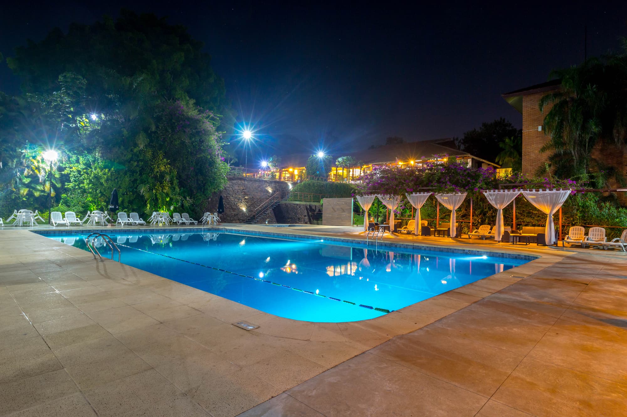 Hotel Raices Esturion