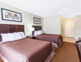 Knights Inn – Toronto East