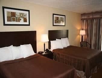 Knights Inn – Toronto East