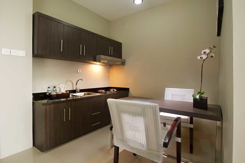 DenBukit Residence & Suite