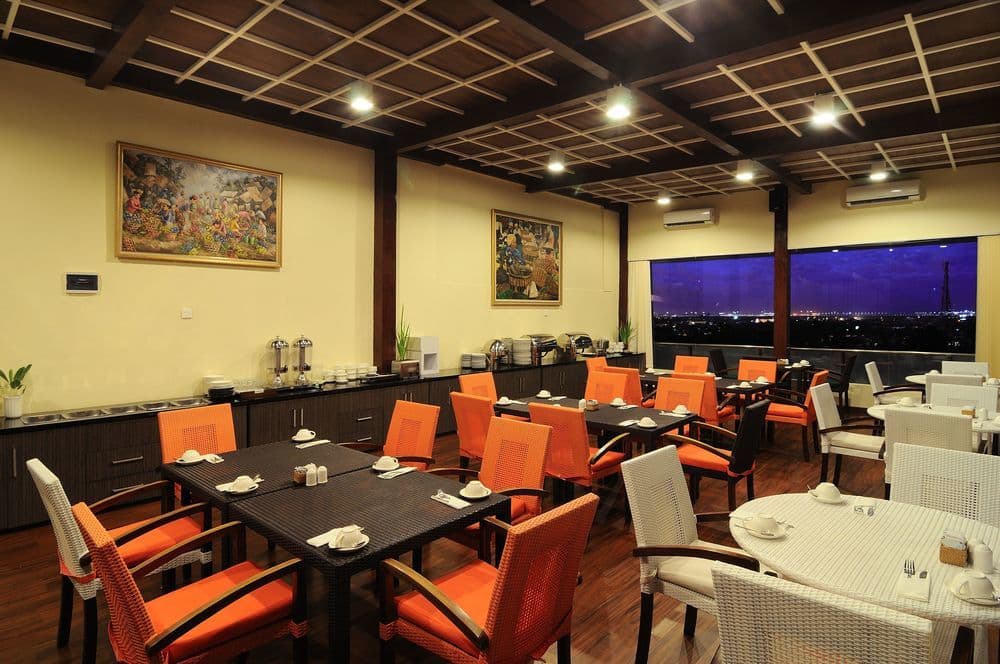 DenBukit Residence & Suite