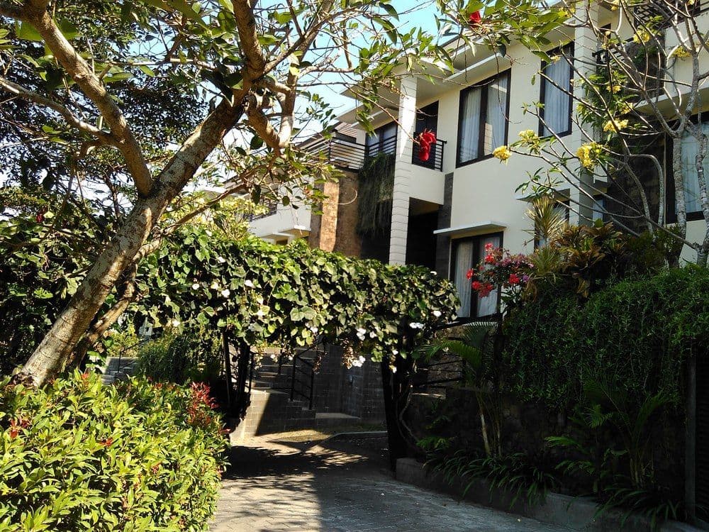 DenBukit Residence & Suite