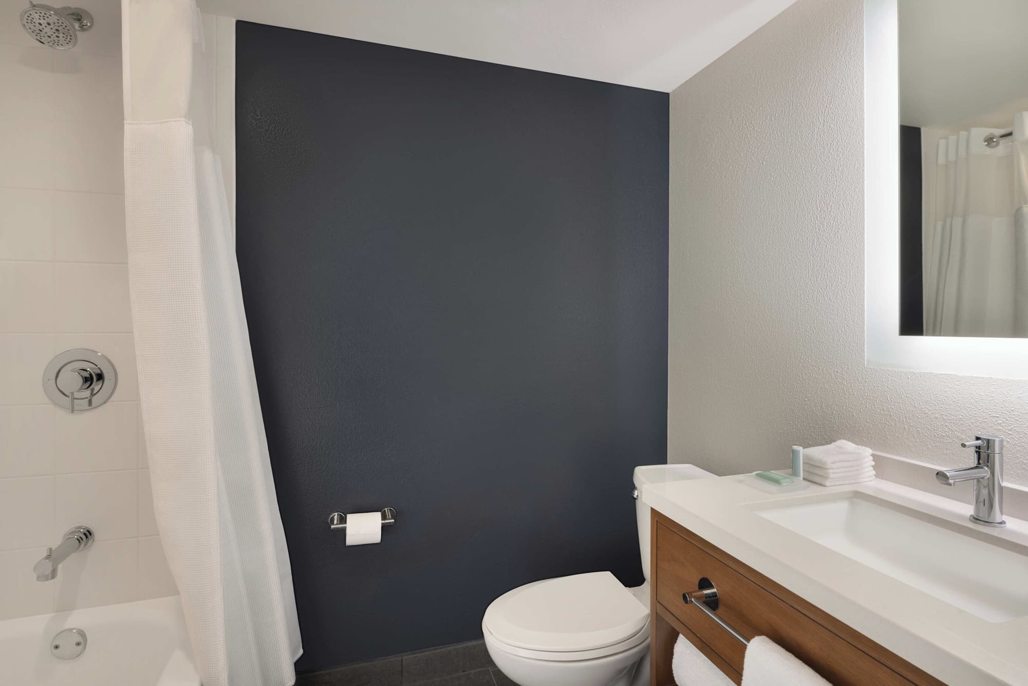 Courtyard by Marriott across Universal Orlando