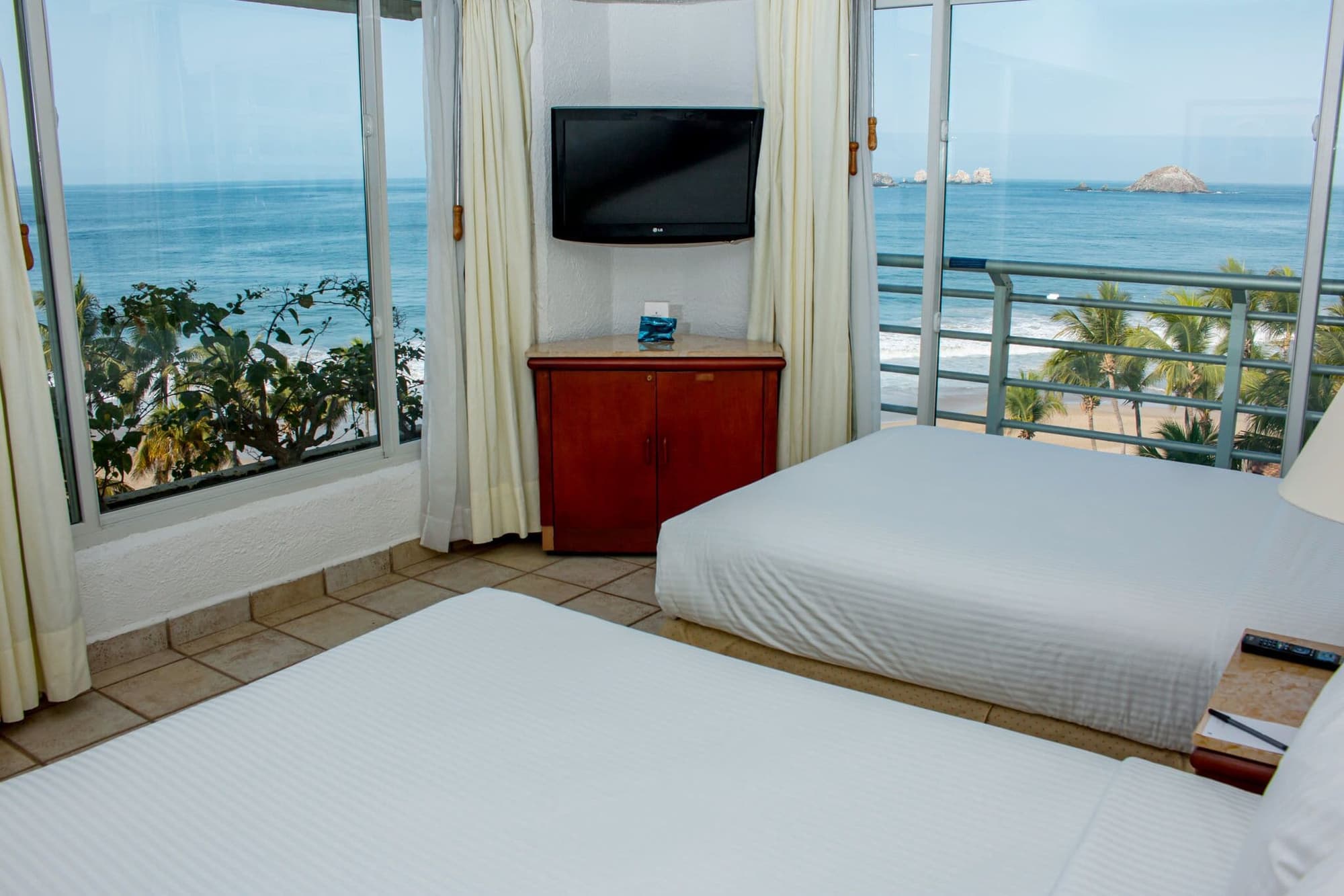 Emporio Ixtapa - with Optional All Inclusive