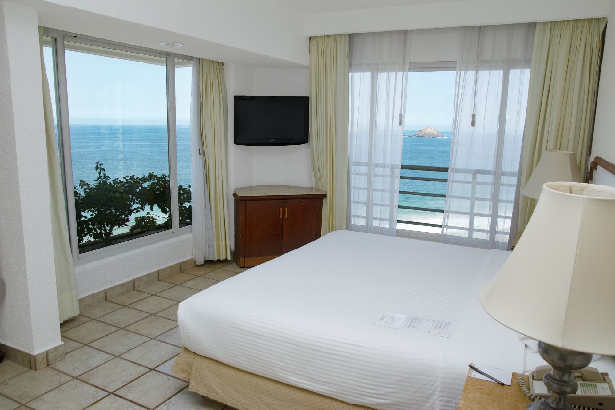 Emporio Ixtapa - with Optional All Inclusive