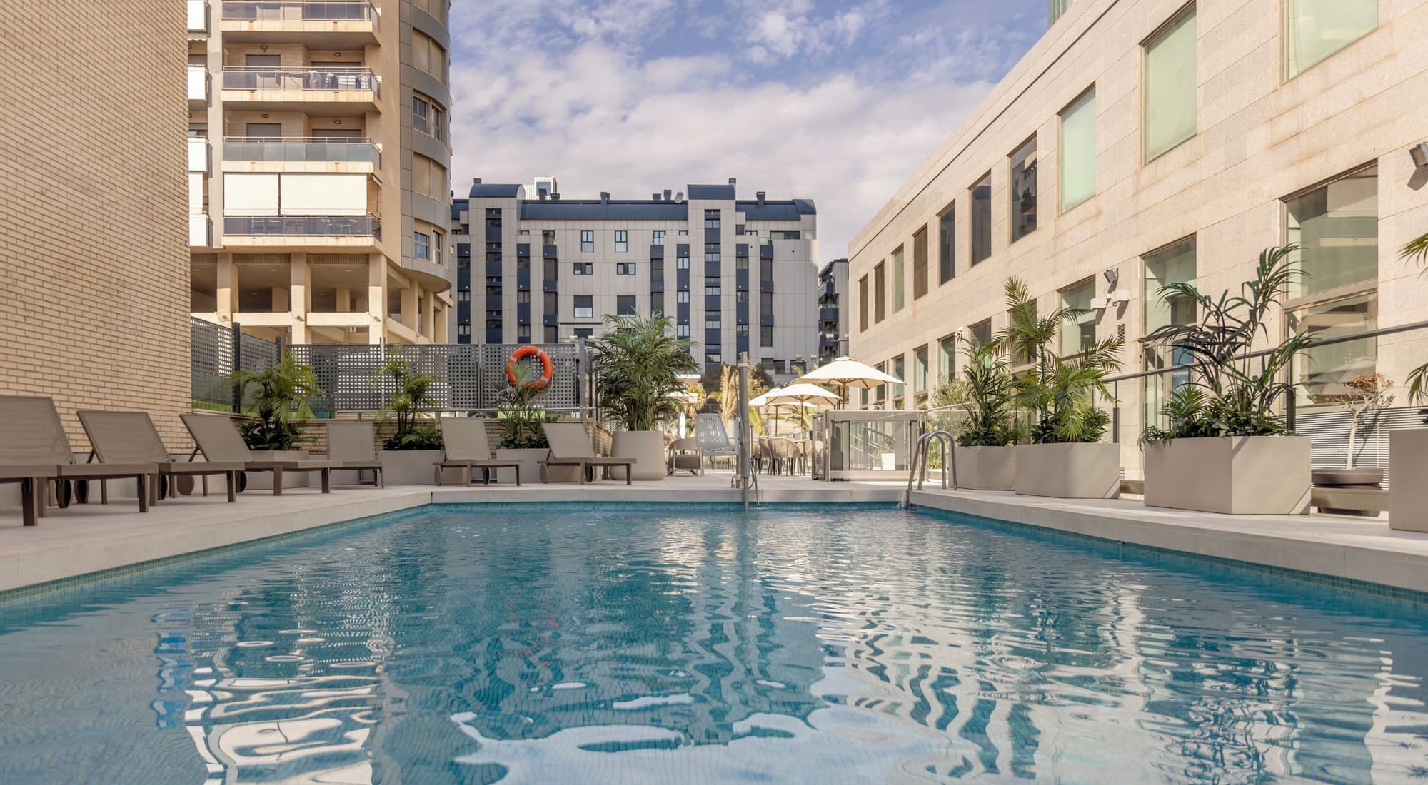Hotel ILUNION Valencia 3