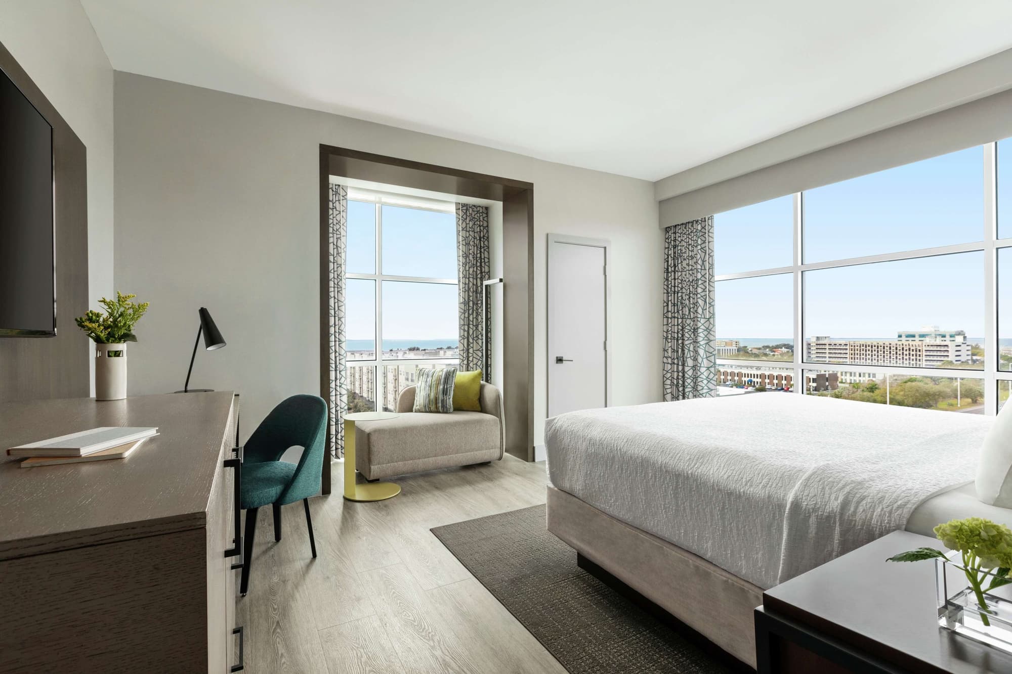 Hotel Alba, Tapestry Collection by Hilton