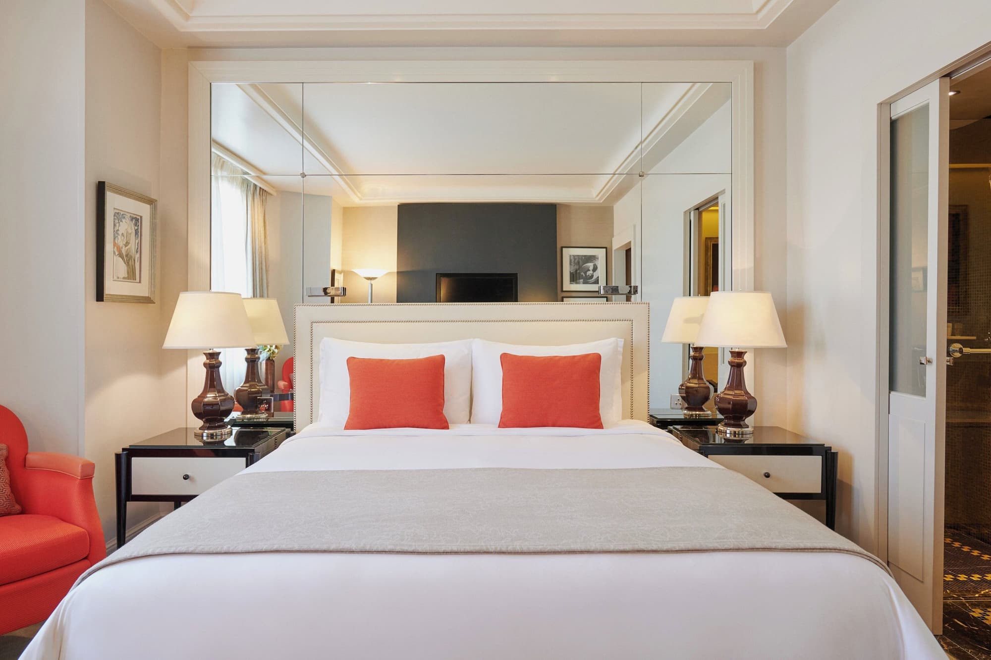 Prince de Galles, a Luxury Collection Hotel, Paris