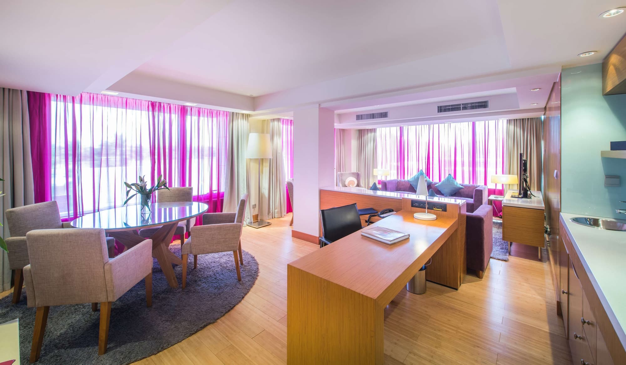 Radisson Blu Hotel, Kuwait