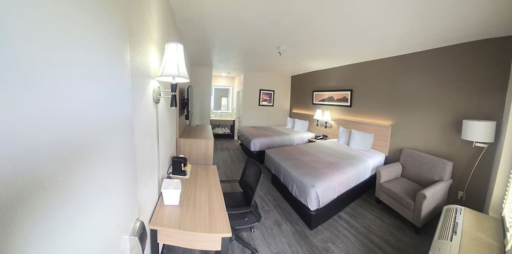 Quality Inn & Suites Sunport Airport Albuquerque