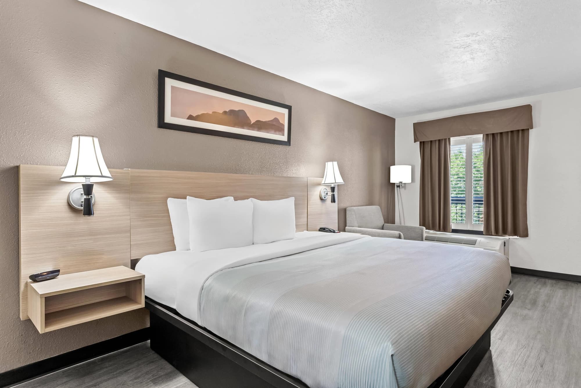 Quality Inn & Suites Sunport Airport Albuquerque