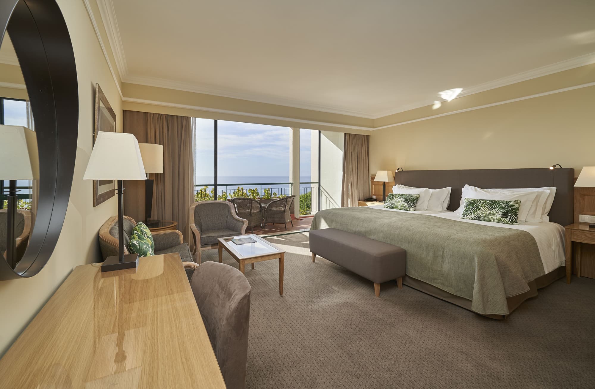 The Cliff Bay, by PortoBay