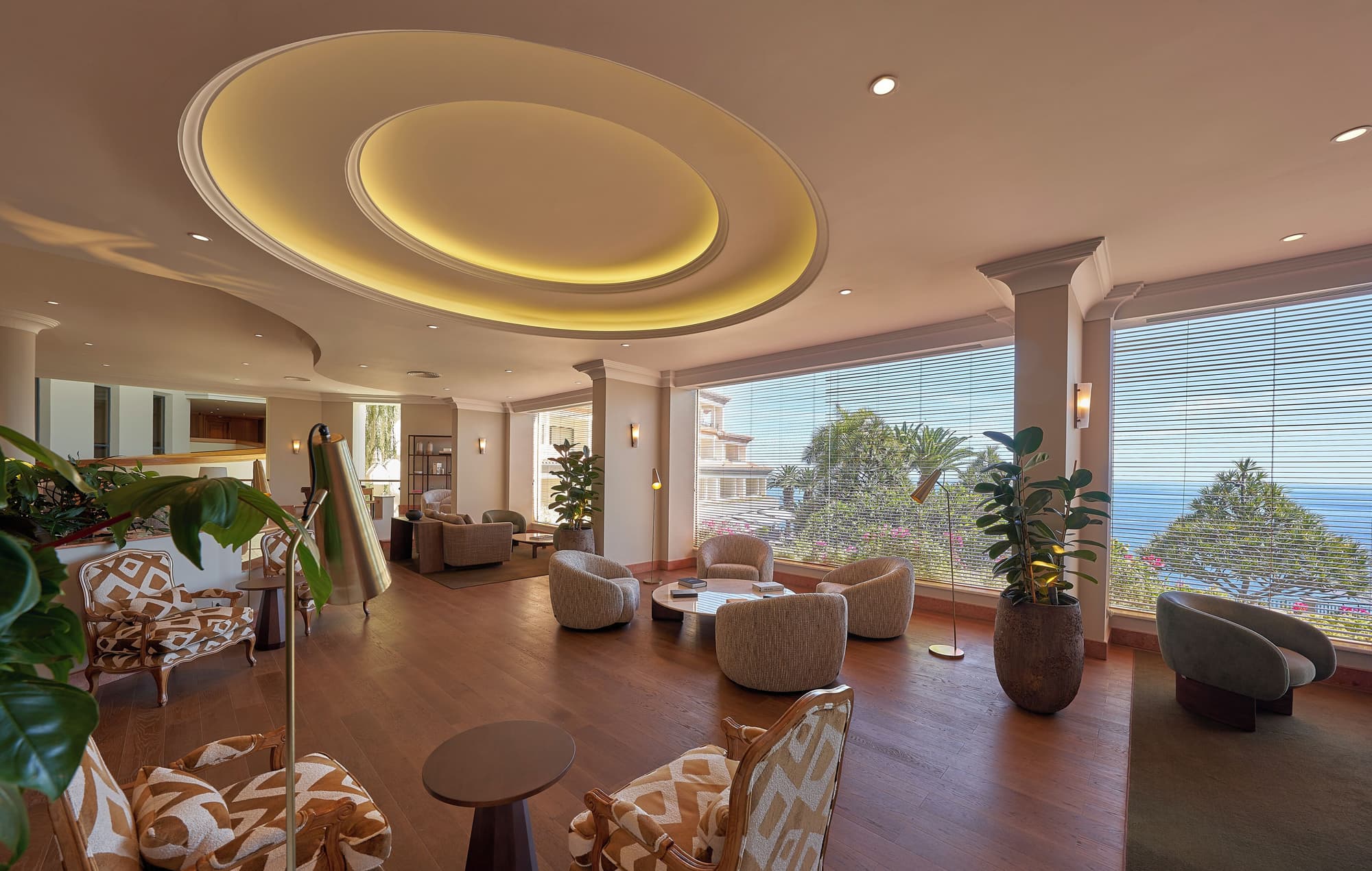 The Cliff Bay, by PortoBay