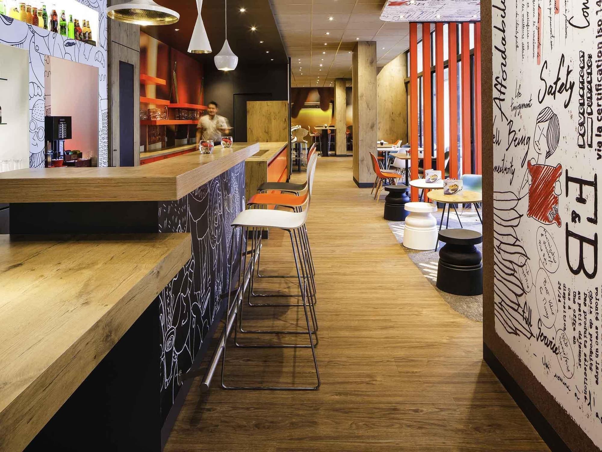 ibis Versailles Château