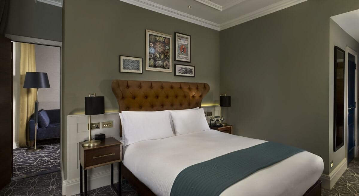 100 Queen's Gate Hotel London Kensington, Curio Collection by Hilton