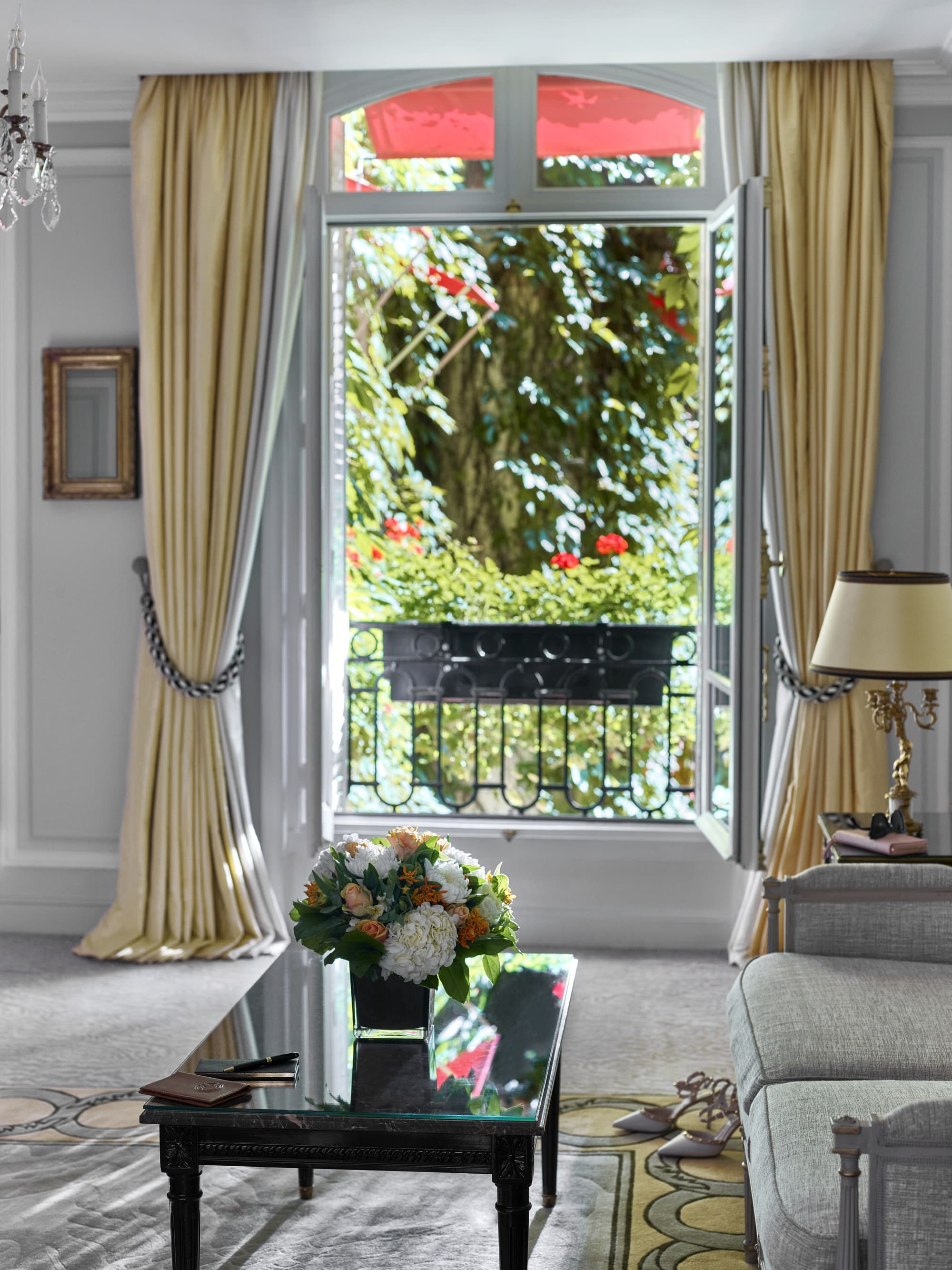 Hôtel Plaza Athénée - Dorchester Collection