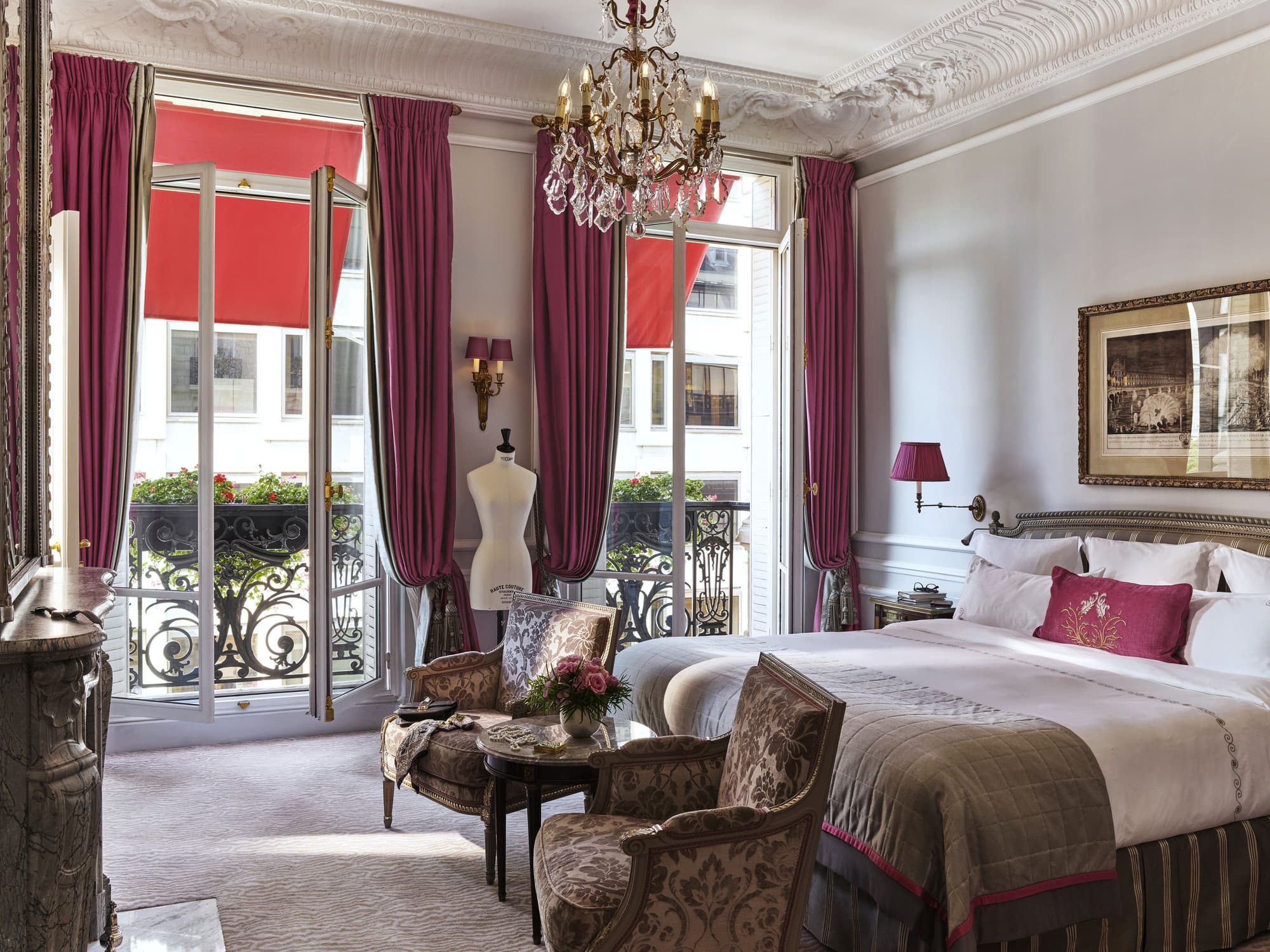 Hôtel Plaza Athénée - Dorchester Collection