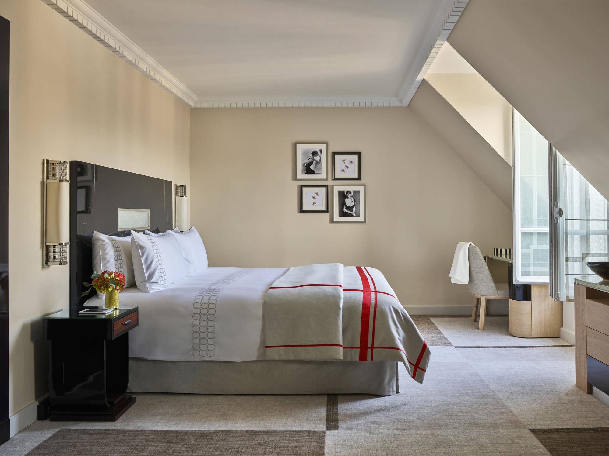 Hôtel Plaza Athénée - Dorchester Collection