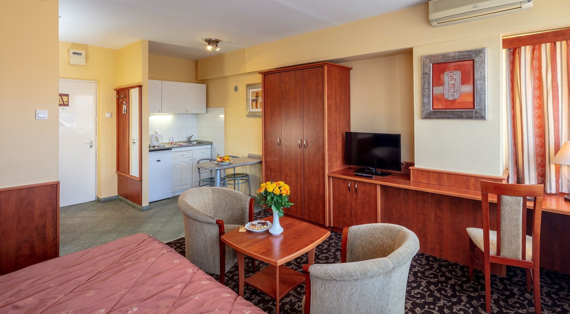 Hotel Charles