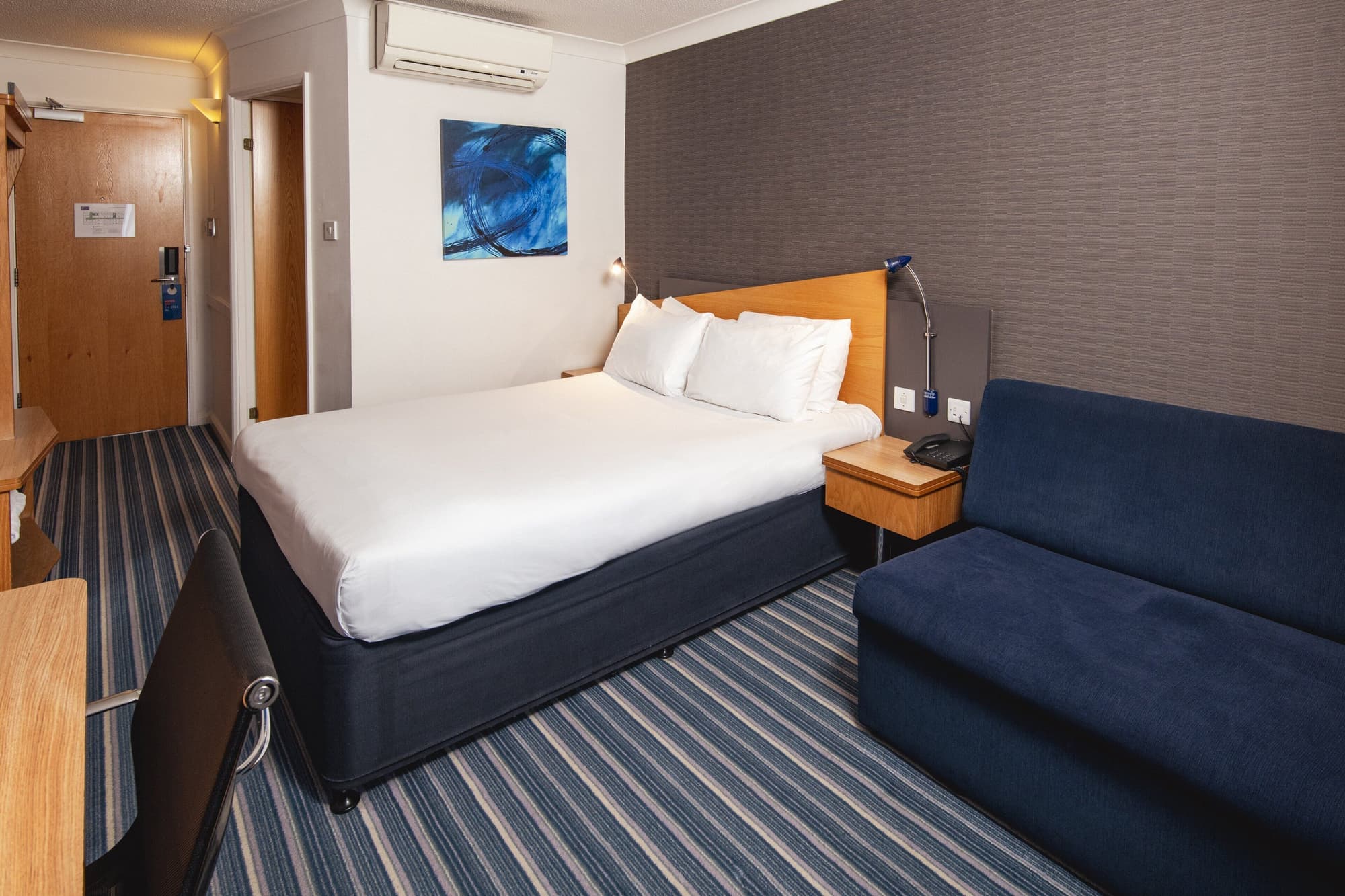 Holiday Inn Express London Wandsworth by IHG