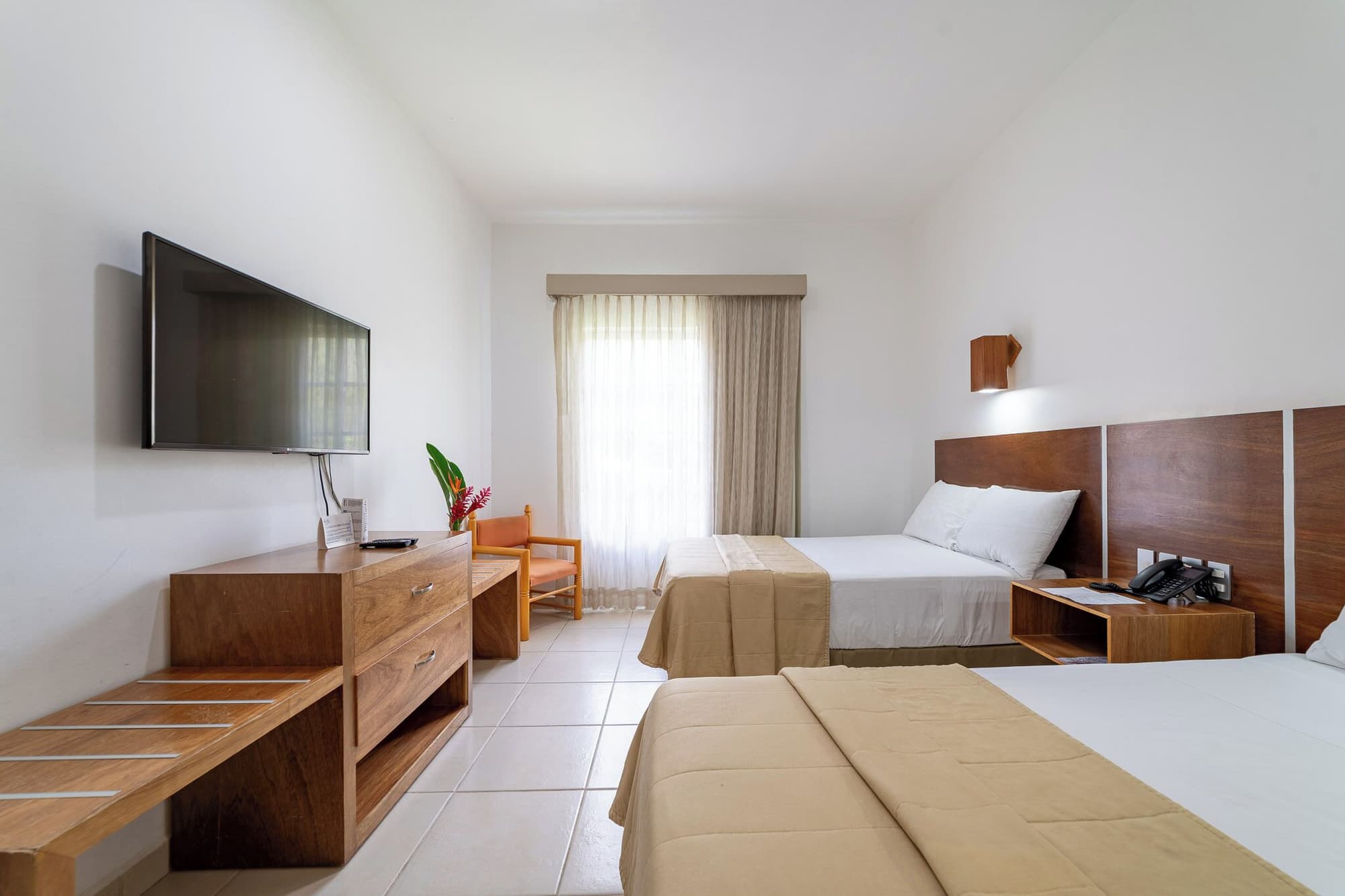 Hotel Castillo Huatulco & Beach Club