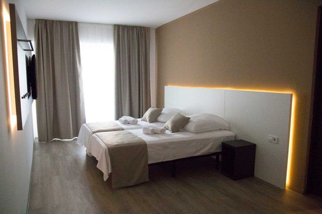 Planet Hotels One Adults Only +16