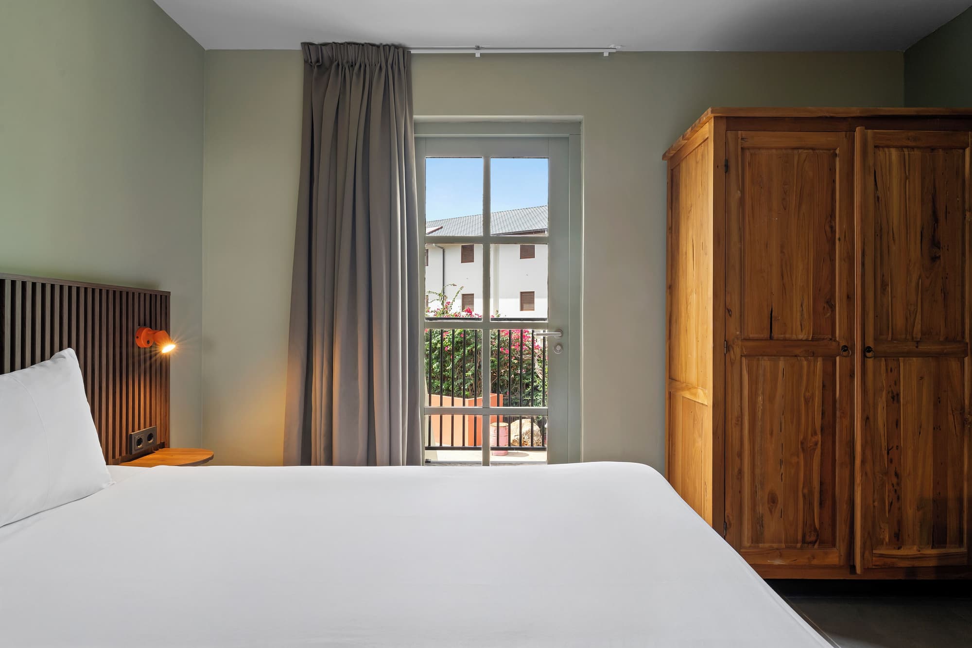 Sonesta Hotels & Resorts Livingstone Curacao