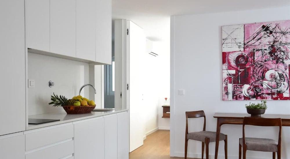 Casa Melo Alvim by Unlock Hotels, Private kitchen