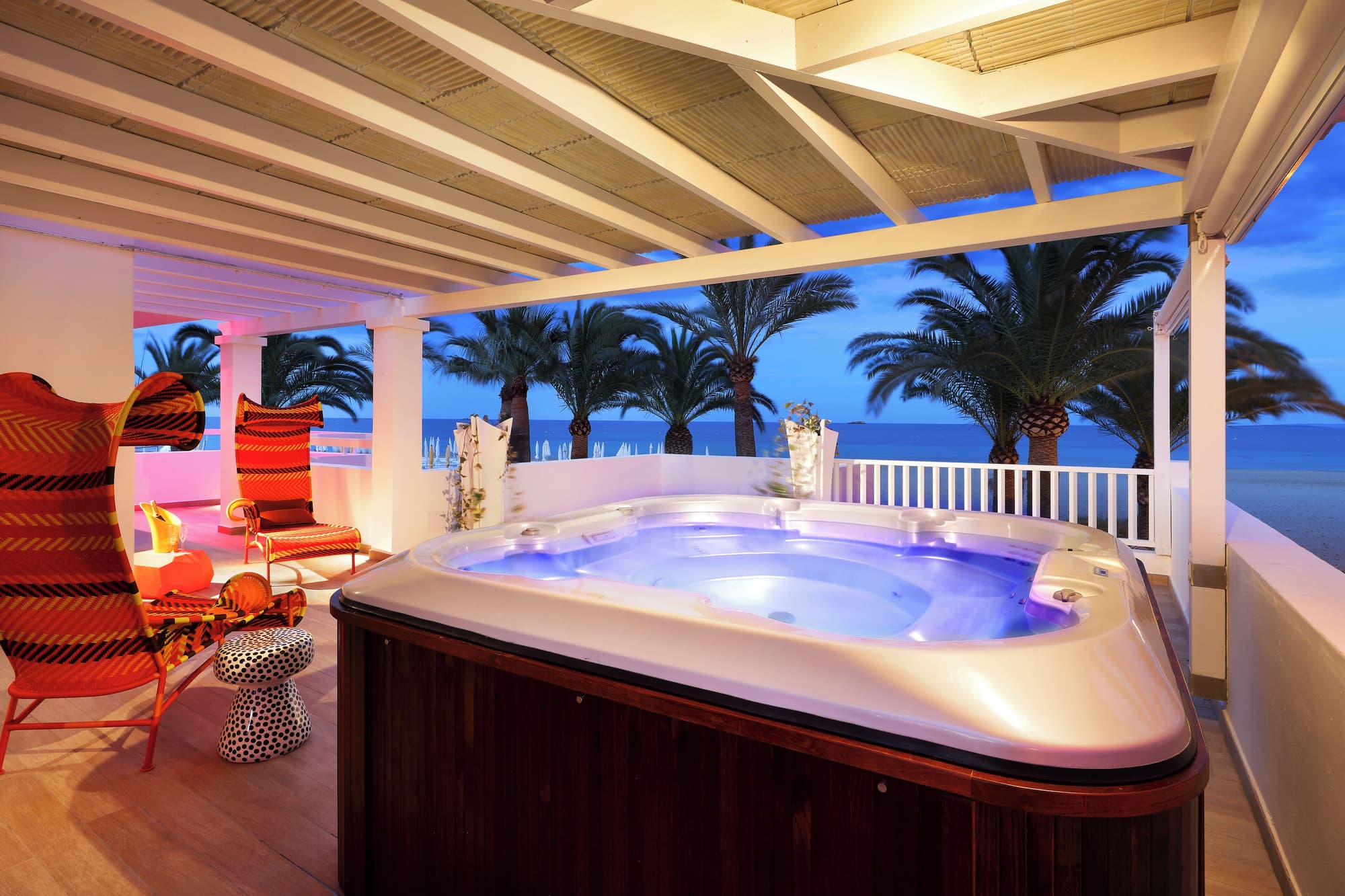 Ushuaïa Ibiza Beach Hotel - Adults Only -