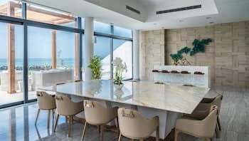Nurai Island Hotel