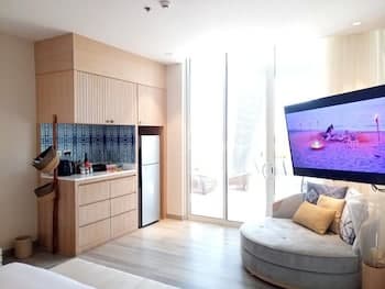 Nurai Island Hotel