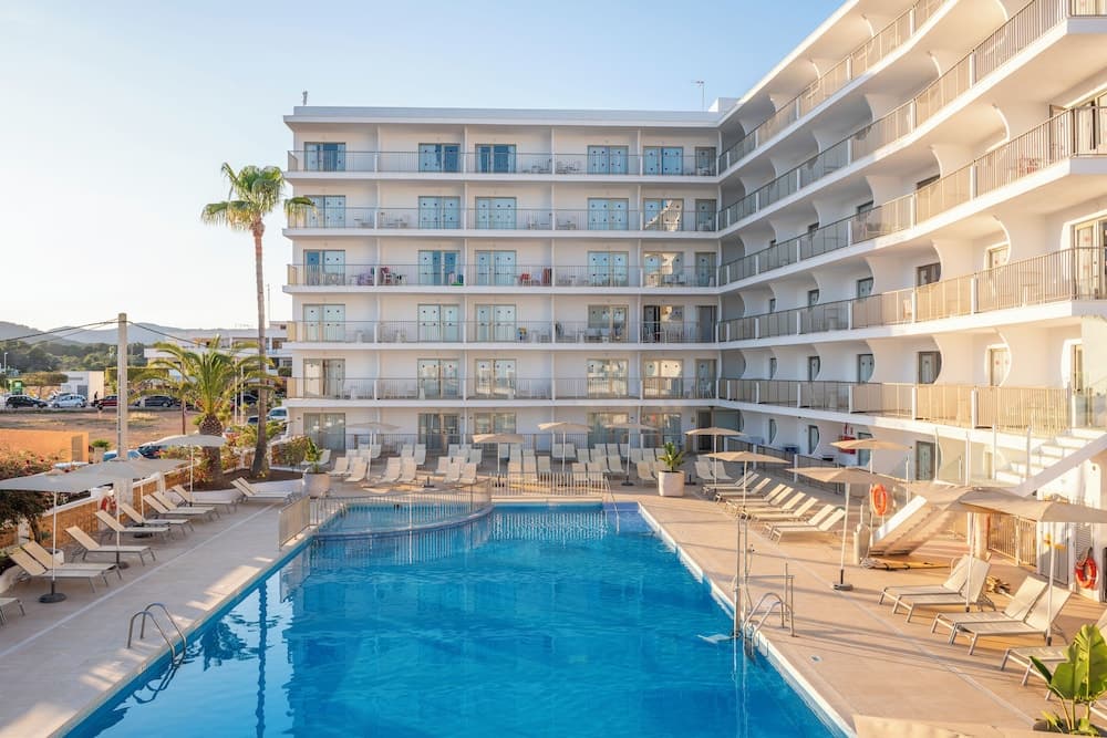 Leonardo Royal & Suites hotel Ibiza Santa Eulalia