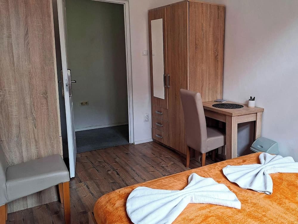 GoodMo Budapest Smart Rooms