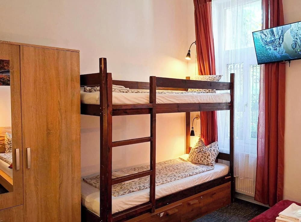 GoodMo Budapest Smart Rooms