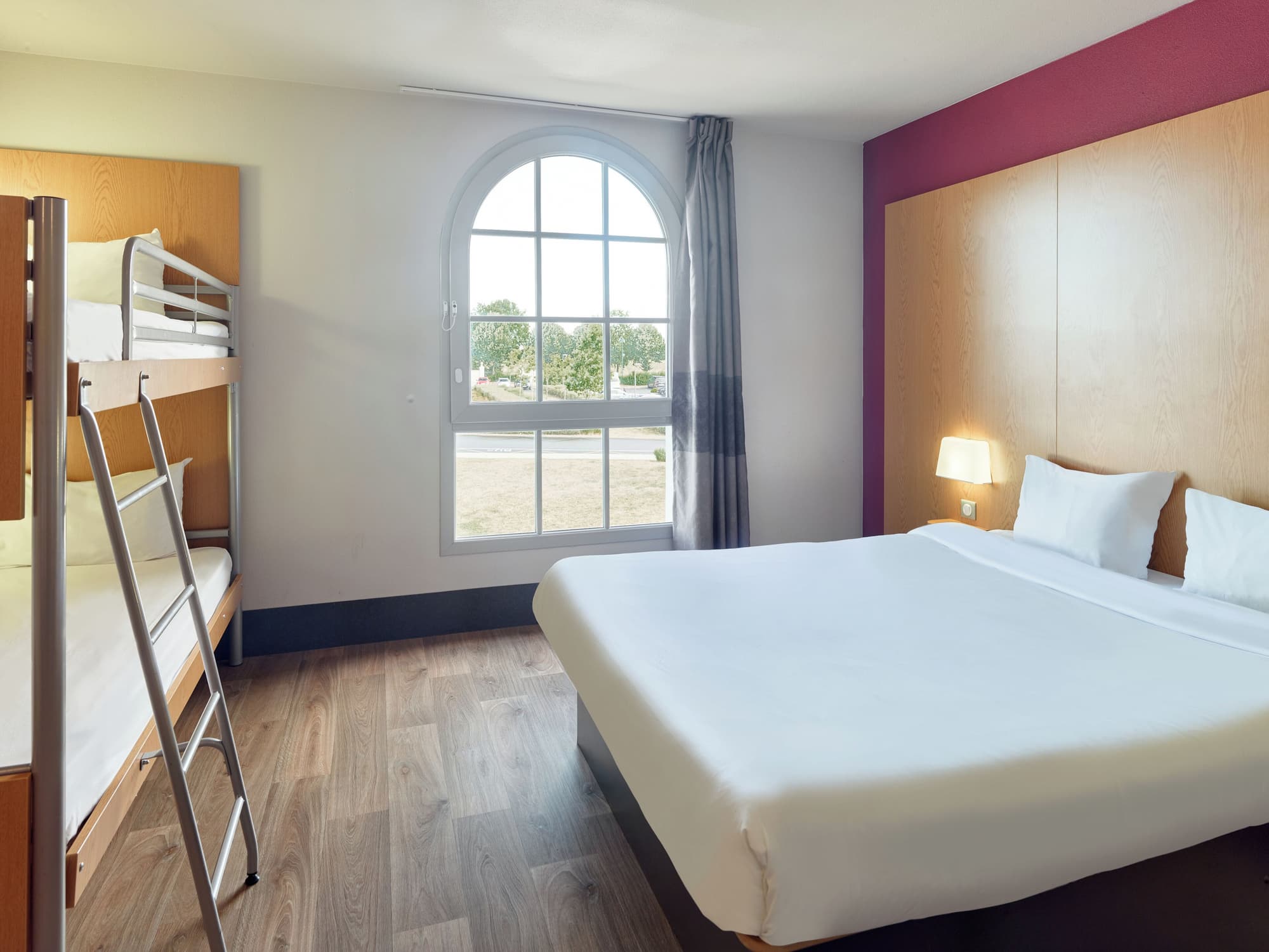 B&B Hôtel près de Disneyland® Paris