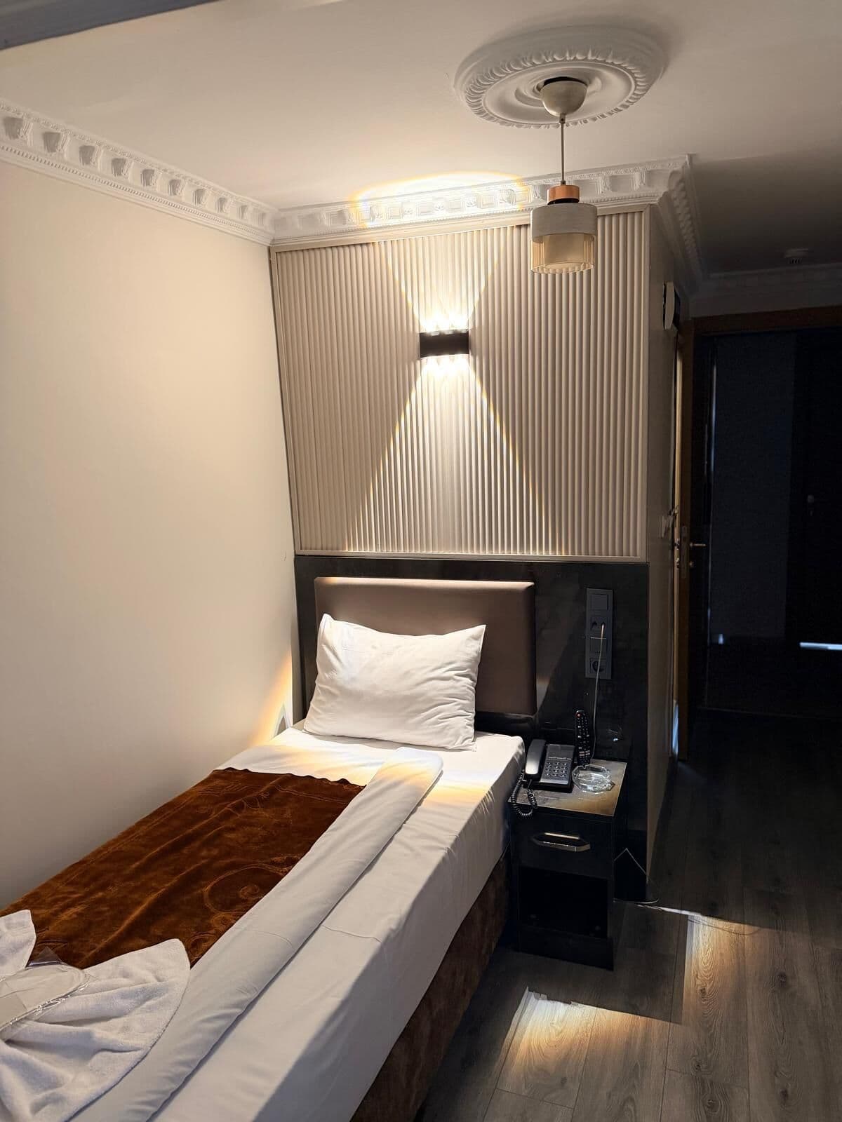 Alklas Hotel