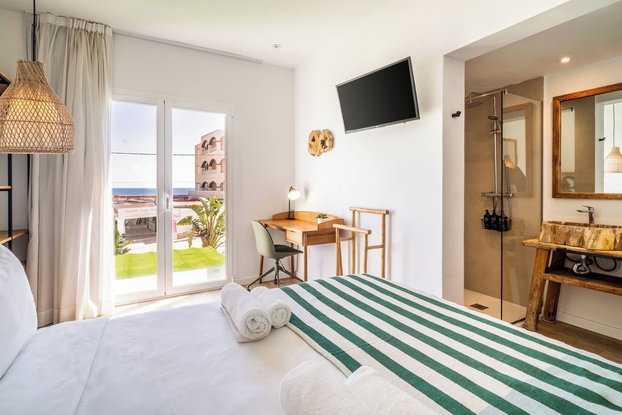 Outsite Ibiza - Work, Connect, Explore