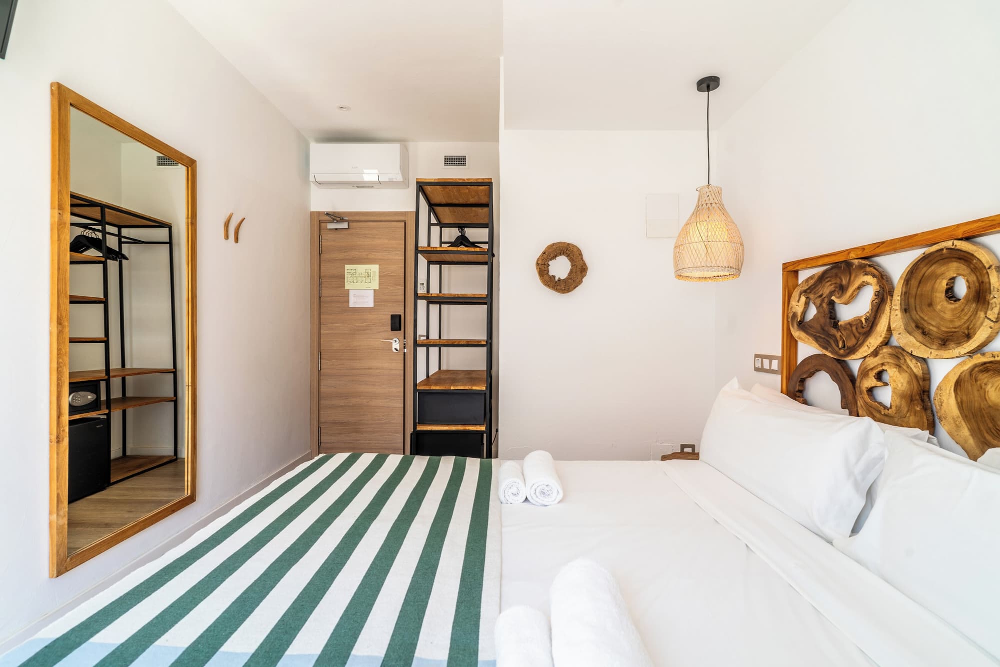 Outsite Ibiza - Work, Connect, Explore