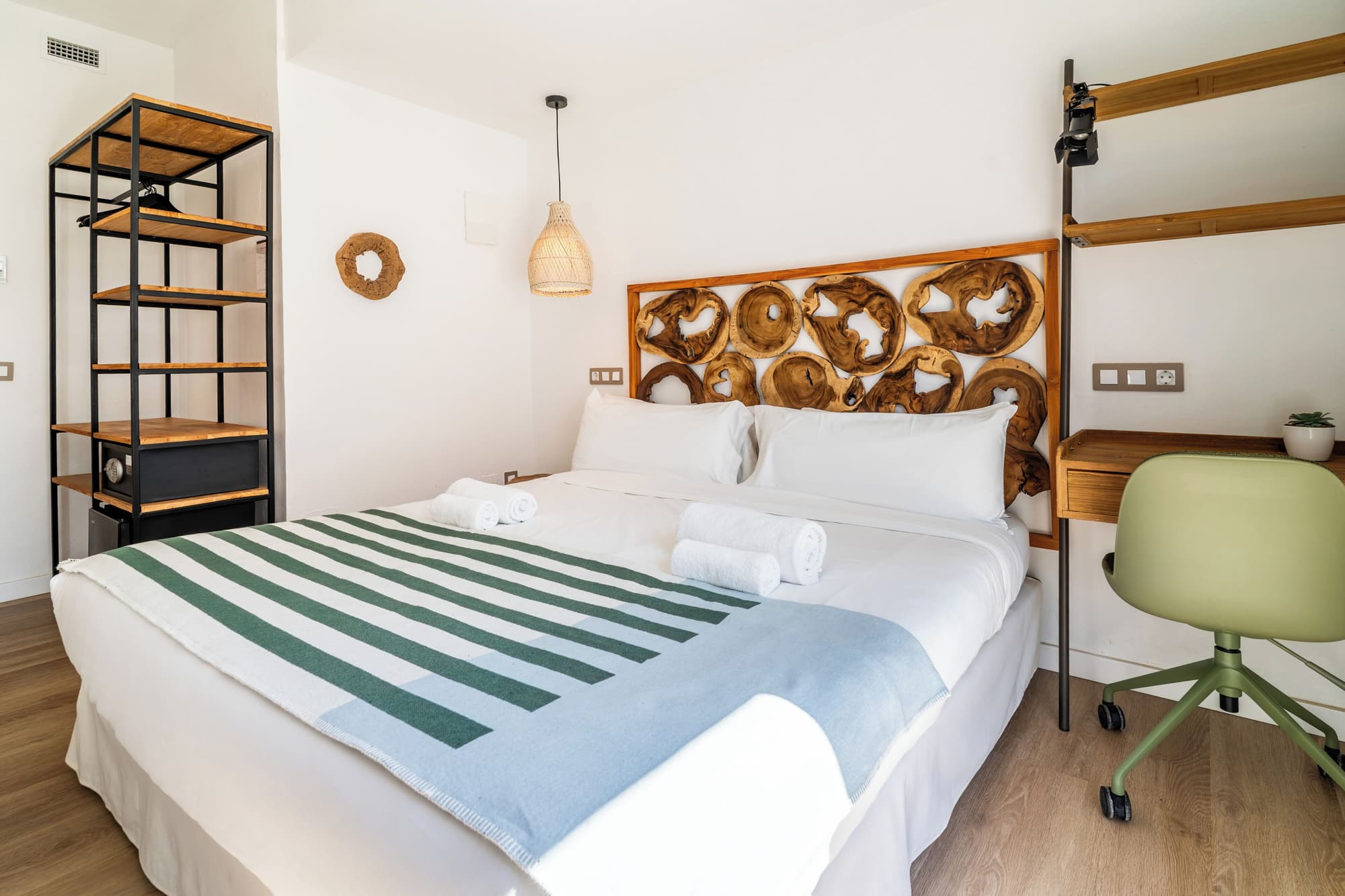 Outsite Ibiza - Work, Connect, Explore